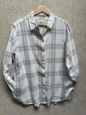 Jachs Girlfriend White Gray Plaid Oversized Button Down Shirt Shacket Size M
